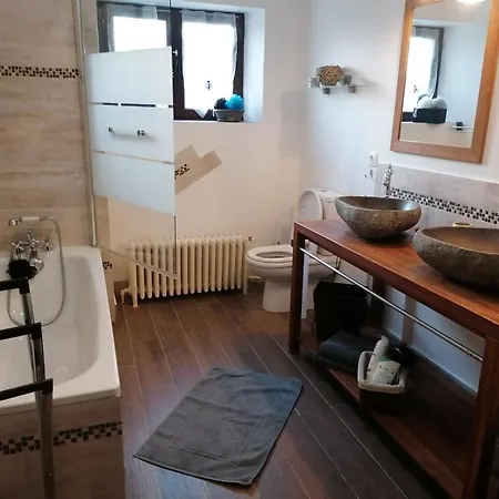 Le Moulin De Trancault Bed & Breakfast