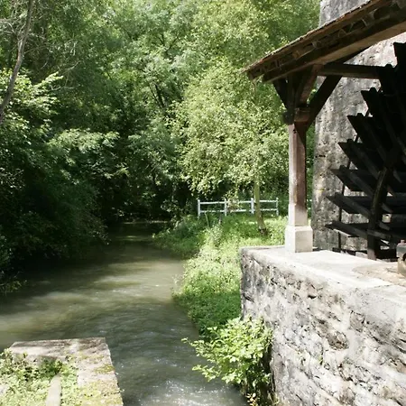 Le Moulin De Trancault Bed & Breakfast *